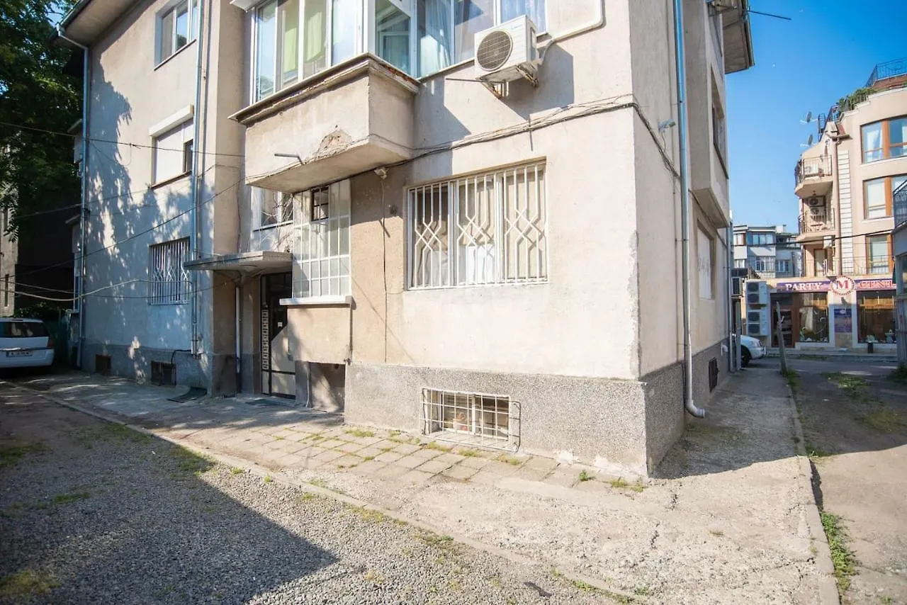 Central Rooftop Studio Tk31 Burgas City Apartmán